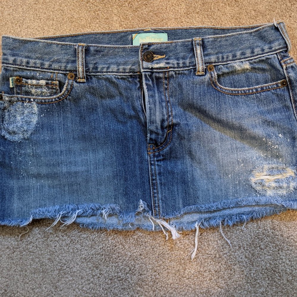 Hollister Frayed Denim Mini Skirt- Size 9